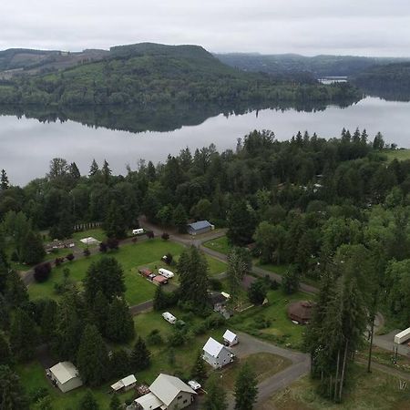 Romantic Cozy Cabin Walk To Lake Hot Tub Bikes Kayaks Grill Onalaska المظهر الخارجي الصورة